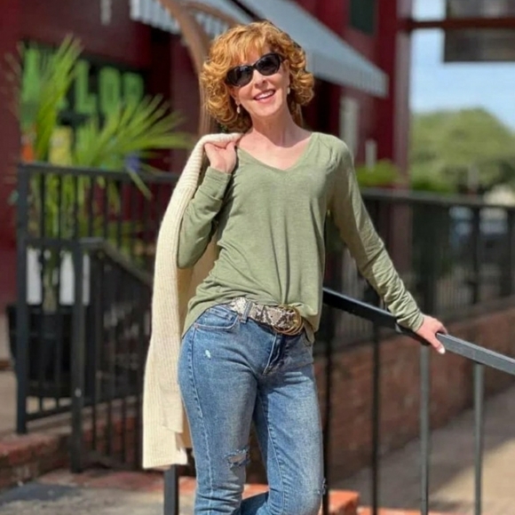 CABI #4192 Recline Tee, Size S - Picture 1 of 7